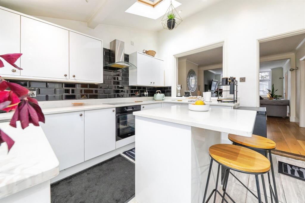 Additional image 4 of Birchwood Avenue, Hatfield