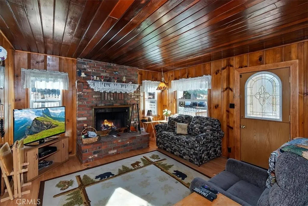 Additional image 3 of 40226 Guinan Ln, Big Bear Lake, CA 92315