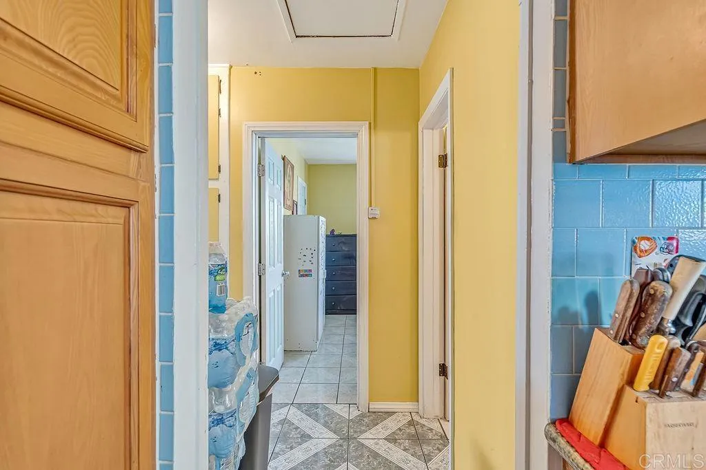 Additional image 13 of 927 S Eucalyptus Ave, Inglewood, CA 90301