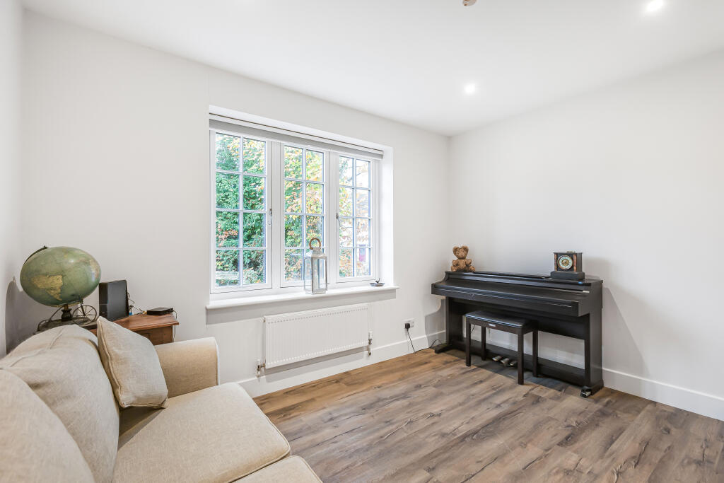 Additional image 17 of Mannicotts, Welwyn Garden City, Hertfordshire, AL8