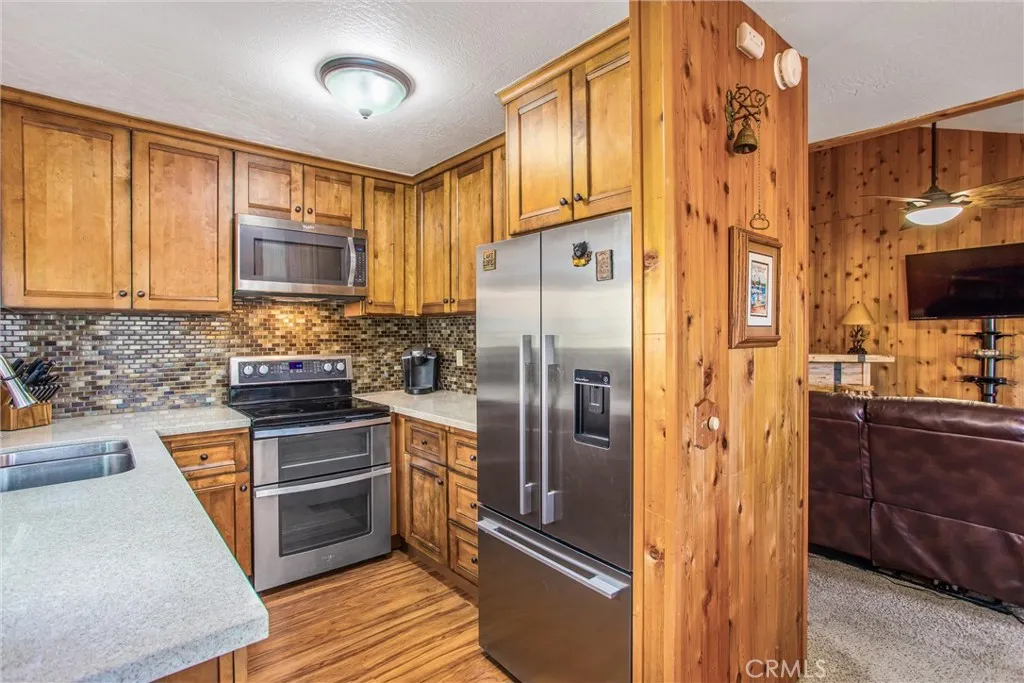 Additional image 8 of 27657 Peninsula Dr Unit 130, Lake Arrowhead, CA 92352