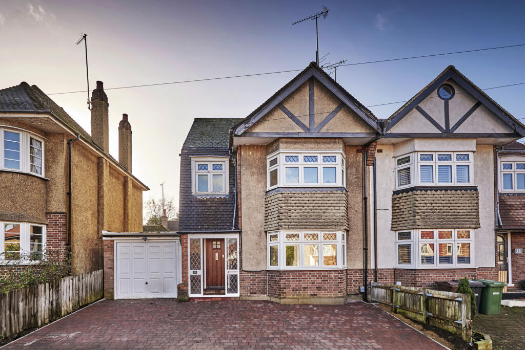 Cross Way, Harpenden, Herts, AL5