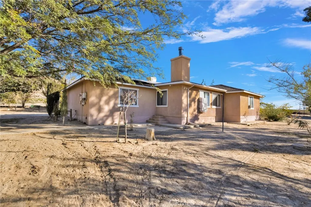 Additional image 12 of 38744 East End Road, Lucerne Valley, CA 92356