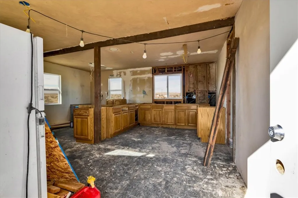 Additional image 5 of 67980 Valle Vista Road, 29 Palms, CA 92277