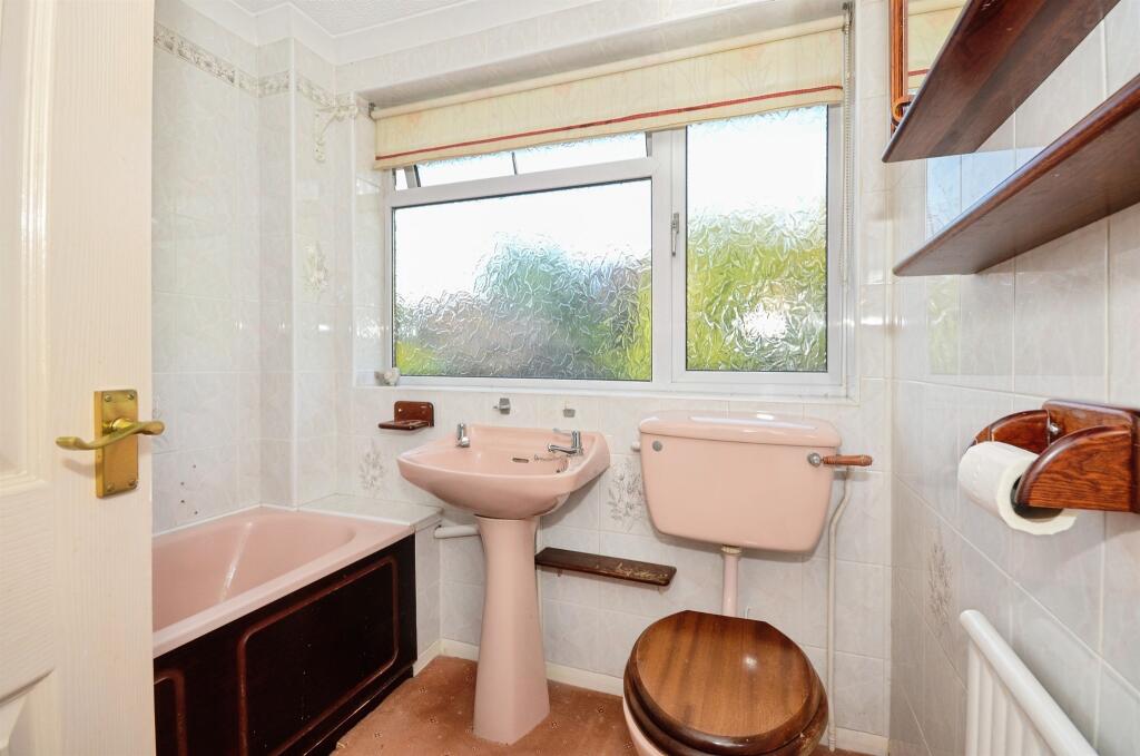 Additional image 11 of Waveney Road, HARPENDEN