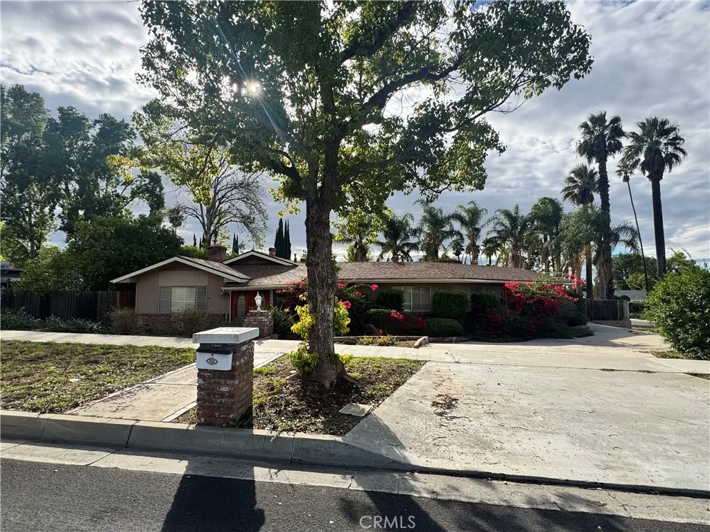 2866 Anna St, Riverside, CA 92506