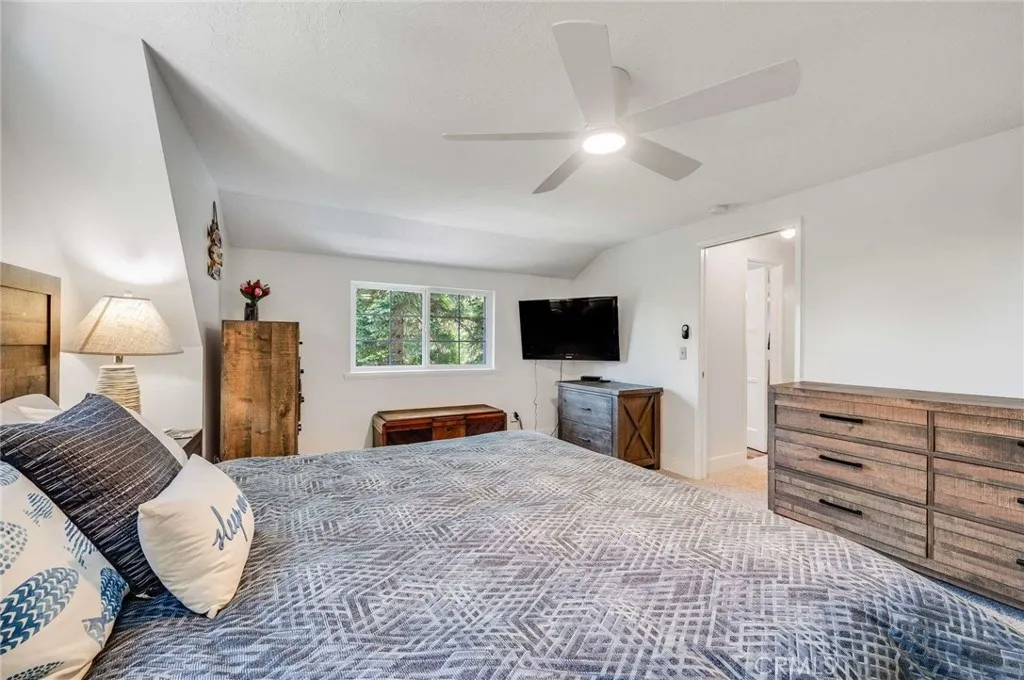 Additional image 65 of 395 Primrose Circle Unit 1-2, Lake Arrowhead, CA 92352