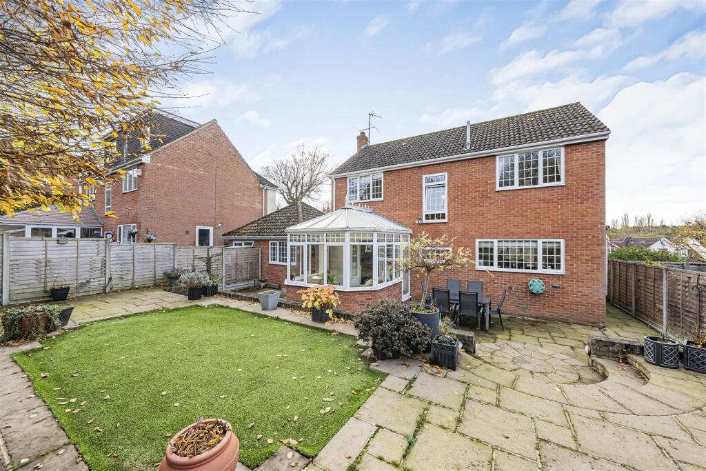 Additional image 18 of Oakwood Road, Bricket Wood, St. Albans