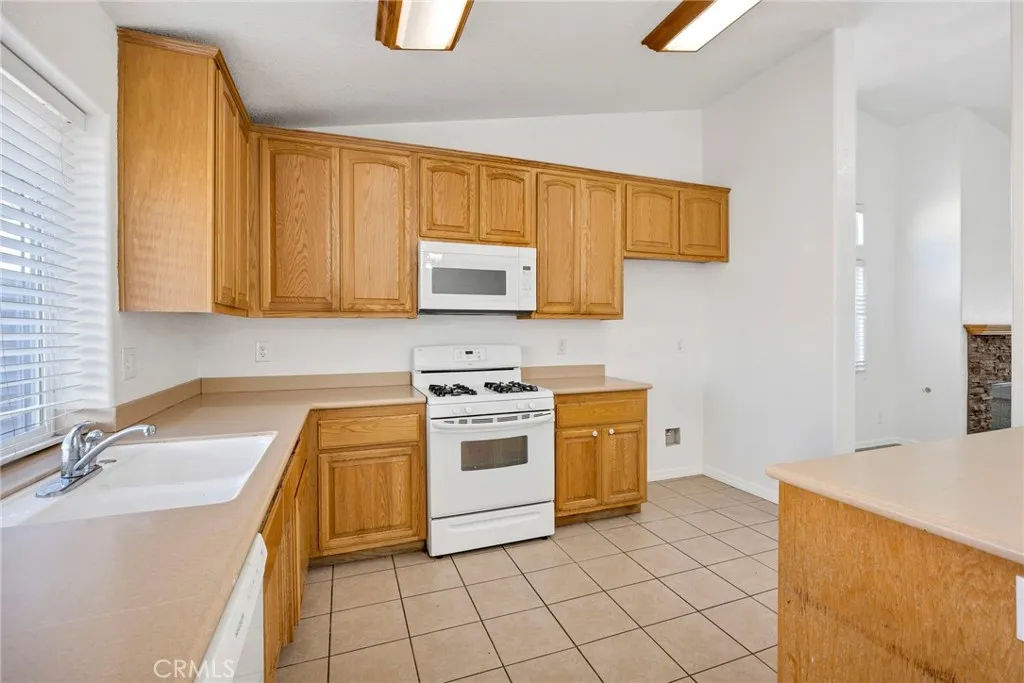 Additional image 15 of 1230 Shellie Lane, Hemet, CA 92543