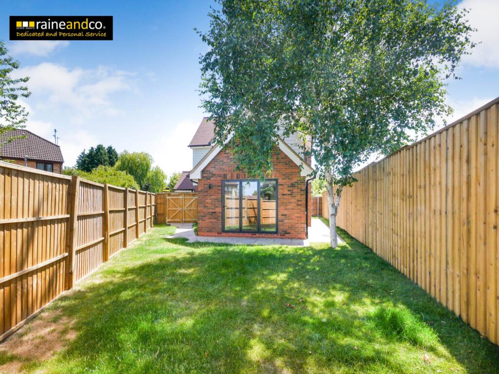 Additional image 28 of Bull Stag Green, Hatfield