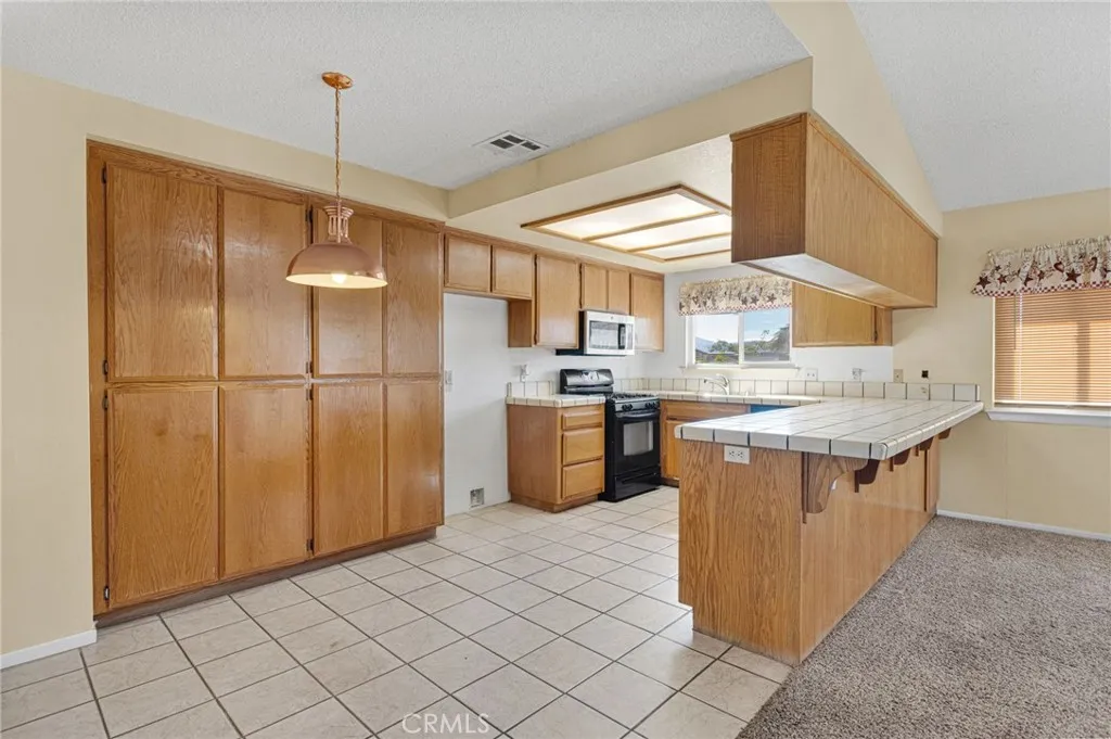 Additional image 70 of 22111 Isatis Ave, Apple Valley, CA 92307