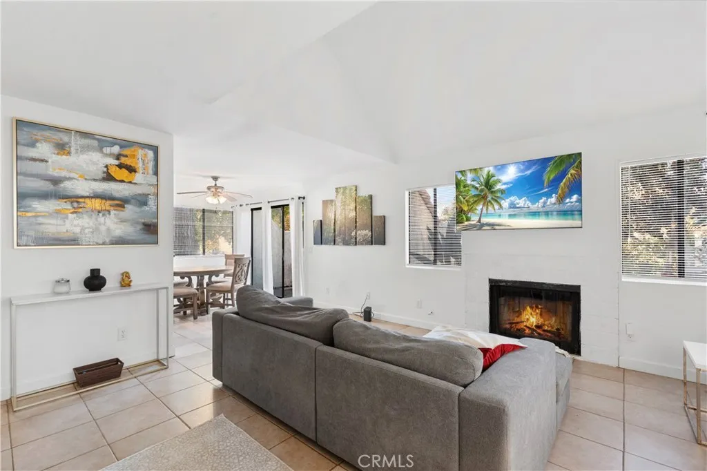 Additional image 9 of 313 N Melrose Dr, Vista, CA 92083