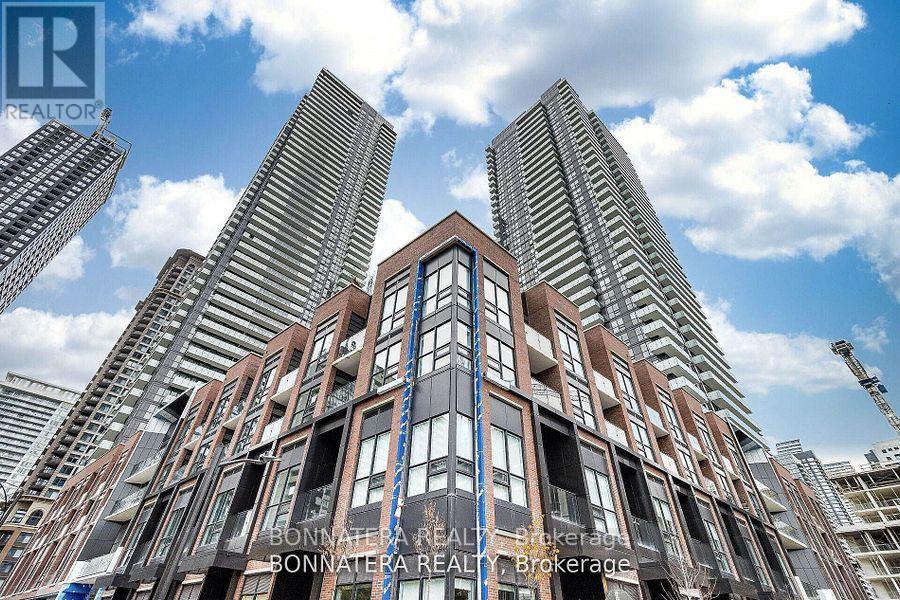 Property image for 3702 - 4130 PARKSIDE VILLAGE DRIVE|Mississauga (City Centre), Ontario L5B0L7