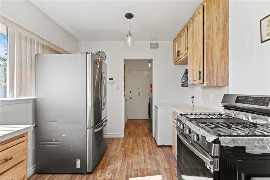 Additional image 40 of 340 E Shamrock St, Rialto, CA 92376