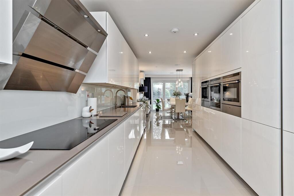 Additional image 2 of Ash Grove, Wheathampstead, St. Albans