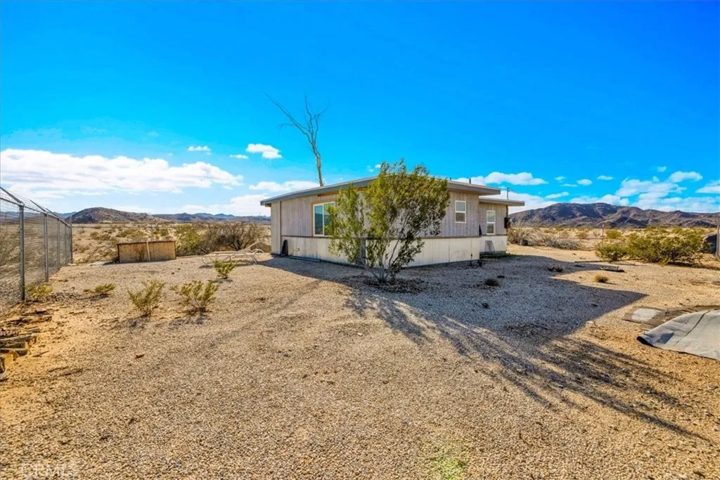 Additional image 19 of 67980 Valle Vista Road, 29 Palms, CA 92277