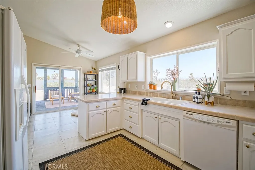 Additional image 101 of 1001 Gibralter Road, Landers, CA 92285