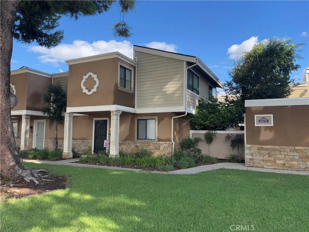 Additional image 2 of 10720 Woodley Avenue Unit 3, Granada Hills, CA 91344