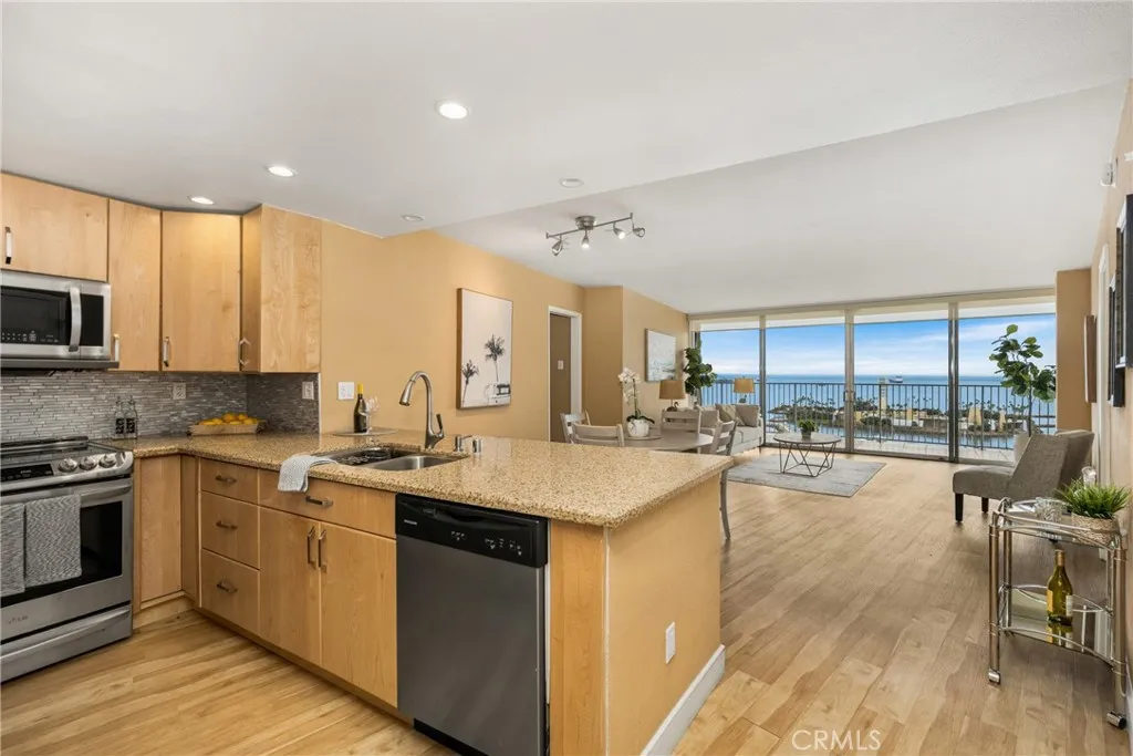 Additional image 8 of 700 E Ocean Blvd Unit 2406, Long Beach, CA 90802