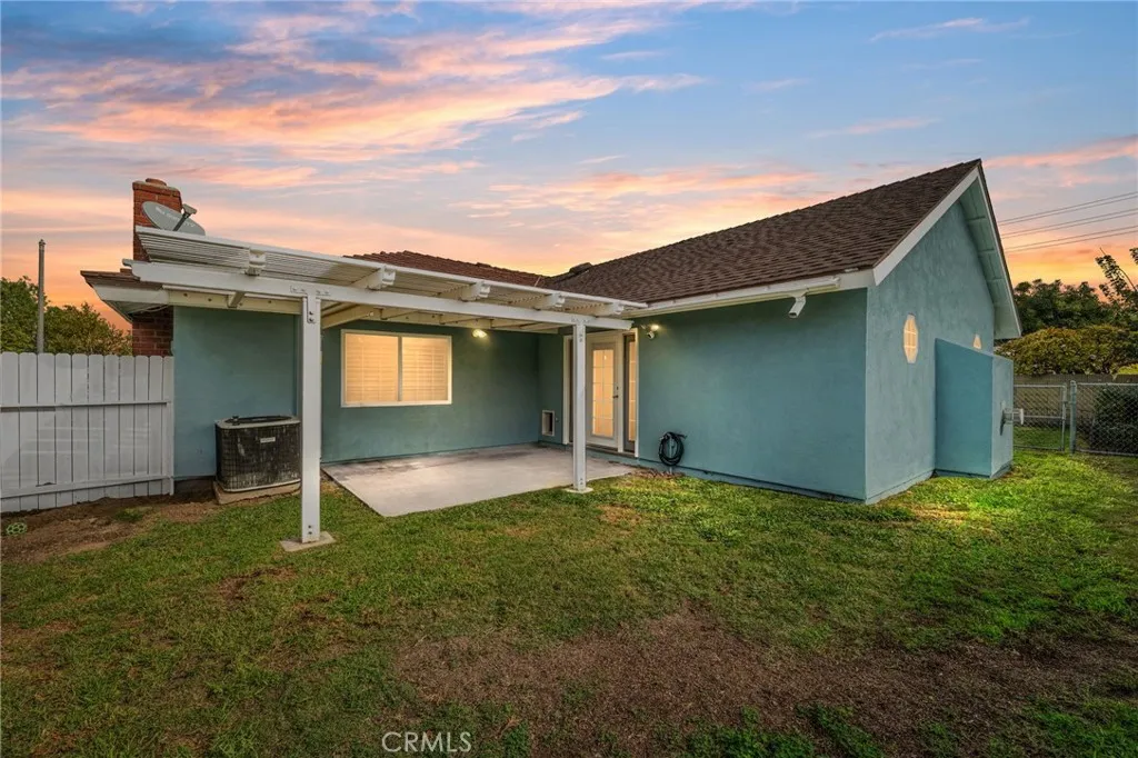 Additional image 3 of 744 E Meadowbrook Ave, Orange, CA 92865