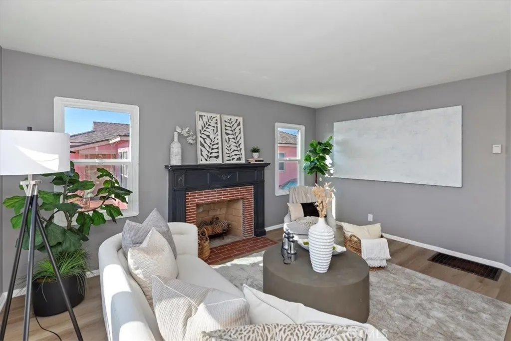 Additional image 11 of 1905 W 115th St, Los Angeles, CA 90047