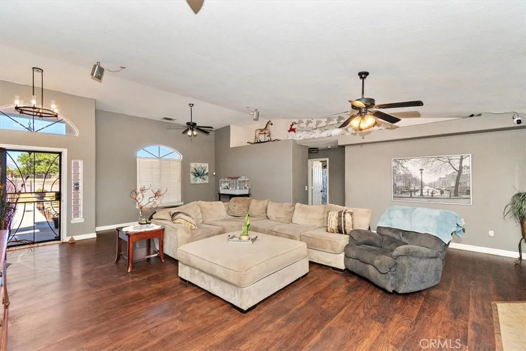 Additional image 3 of 12730 Fir Street, Oak Hills, CA 92344