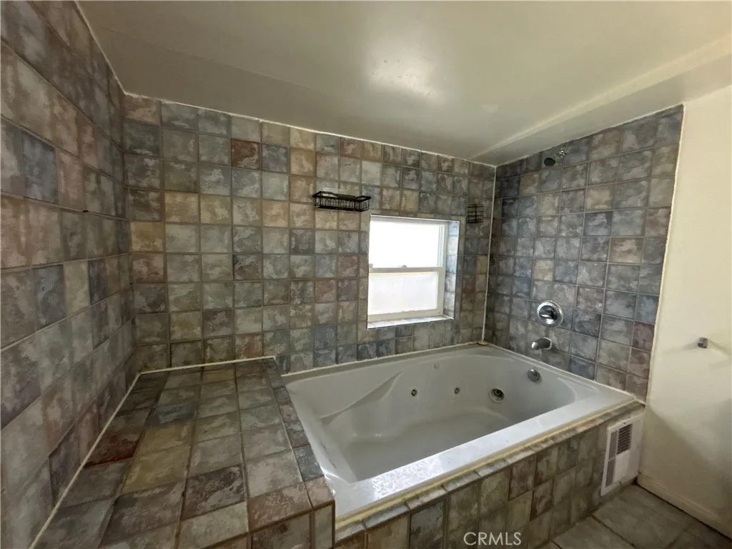 Additional image 32 of 19145 Kittridge, Reseda, CA 91335