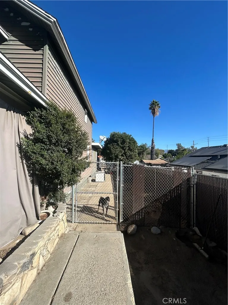 Additional image 55 of 467 W G Street, Colton, CA 92324