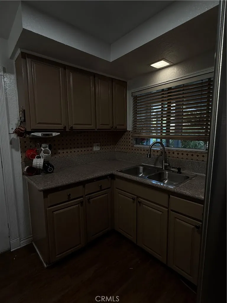 Additional image 60 of 10900 Goss, Sun Valley, CA 91352