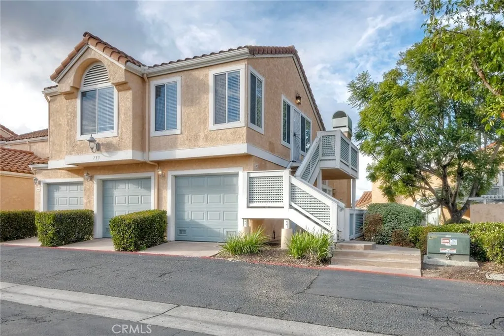 Additional image 2 of 733 Vista Grande Way, Oceanside, CA 92057