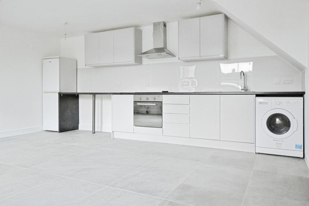 Additional image 3 of Laurel Road, St Albans, AL1