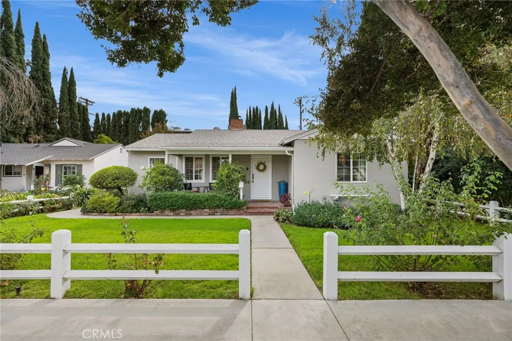 Additional image 2 of 16600 Gilmore Street, Lake Balboa, CA 91406