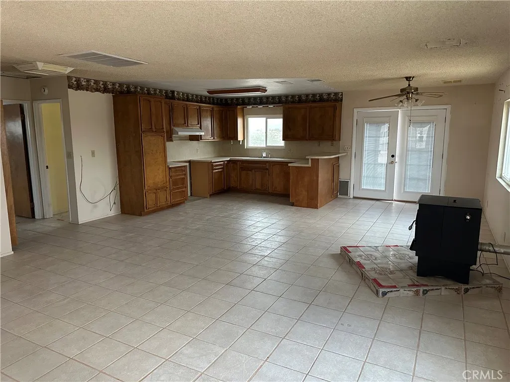 Additional image 10 of 38333 E End Rd, Lucerne Valley, CA 92356