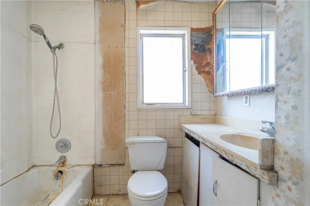 Additional image 58 of 545 W Locust St, Ontario, CA 91762