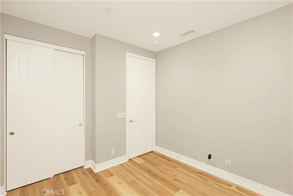 Additional image 23 of 245 Follyhatch, Irvine, CA 92618