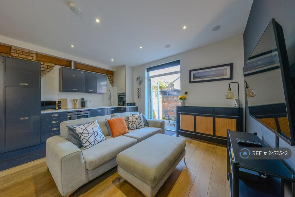 Additional image 2 of St. Peters Mews, St. Albans, AL1