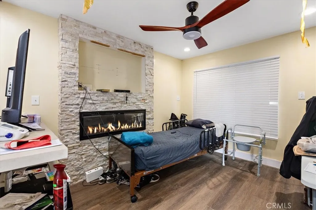 Additional image 126 of 11612 Cimarron Ave, Hawthorne, CA 90250