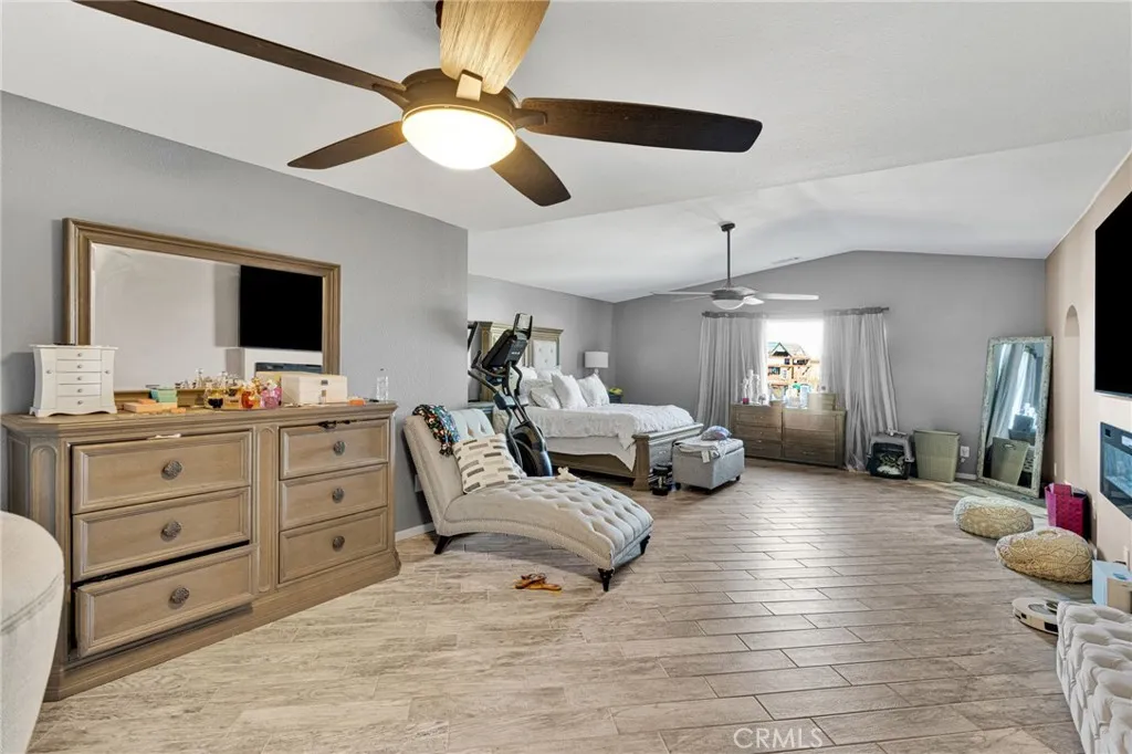 Additional image 20 of 10834 Mono Rd, Victorville, CA 92392