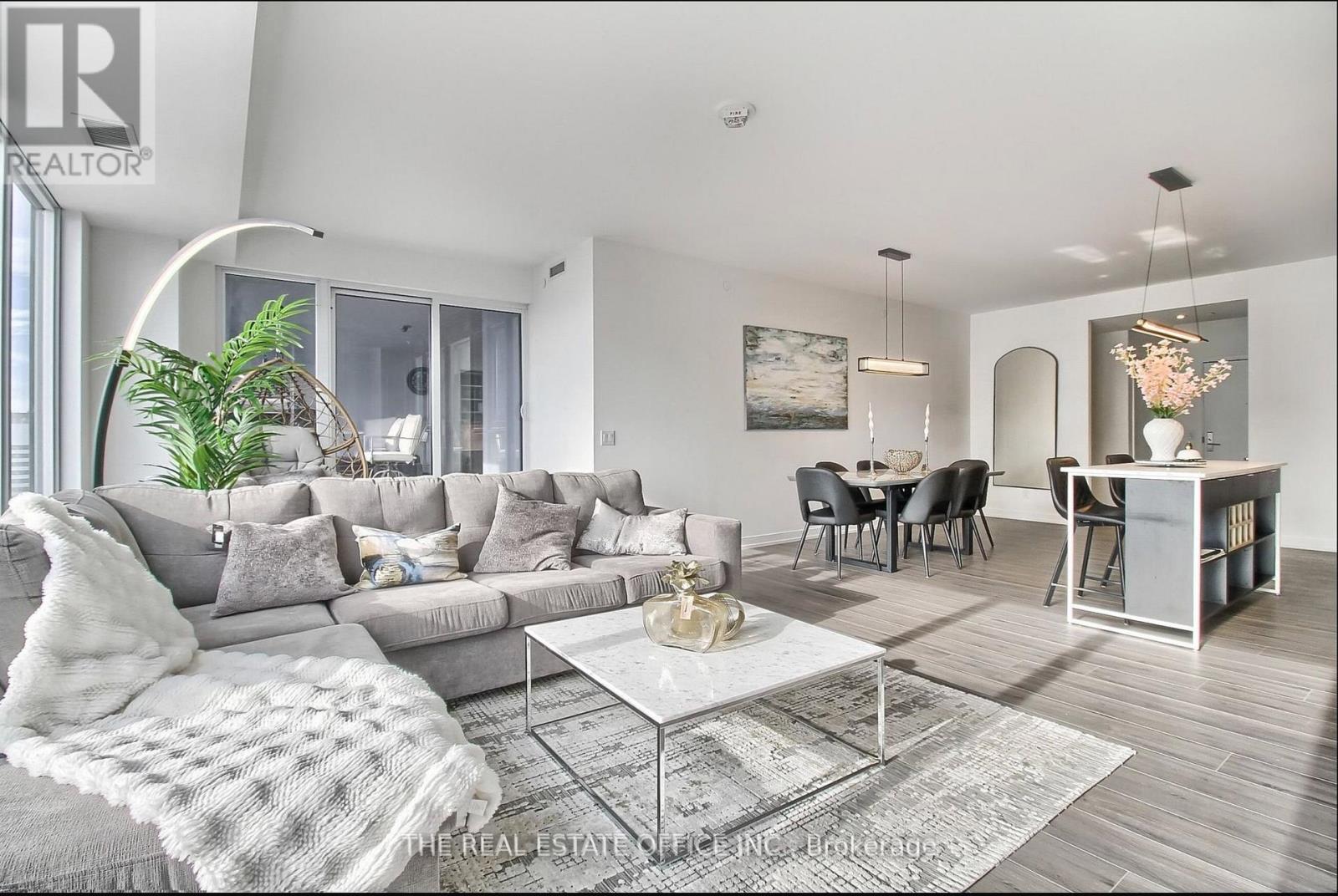 20 EDWARD STREET|Toronto (Bay Street Corridor), Ontario M5G0C5