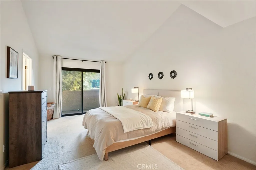 Additional image 15 of 6930 De Celis Unit 16, Lake Balboa, CA 91406