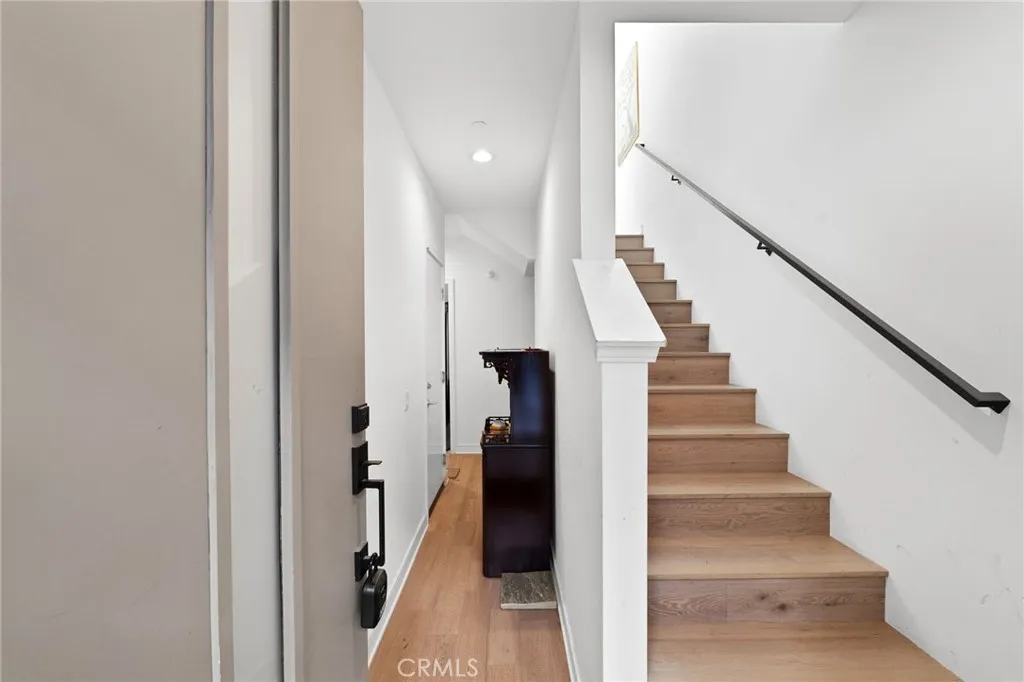 Additional image 37 of 1056 N Joels Pl, Los Angeles, CA 90012