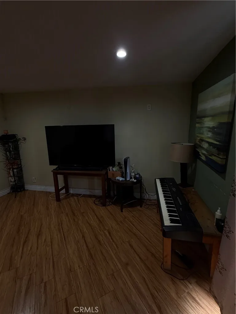 Additional image 49 of 10900 Goss, Sun Valley, CA 91352