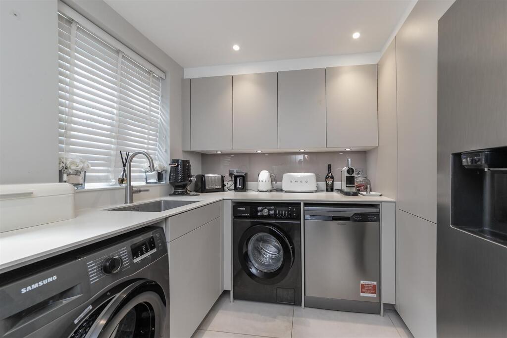 Additional image 16 of Bishops Road, Tewin, Welwyn