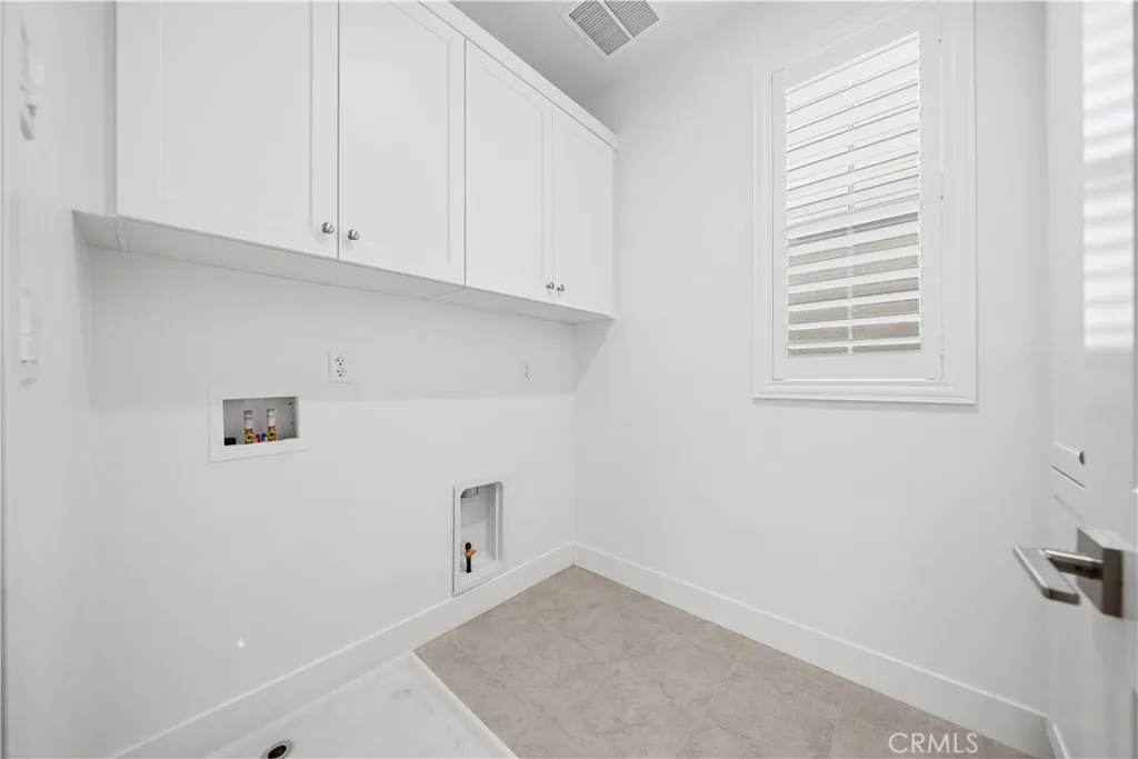 Additional image 11 of 118 Glydon, Irvine, CA 92618