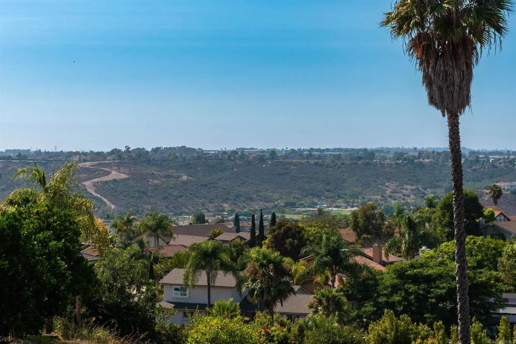 Additional image 38 of 6541 Vispera Place, Carlsbad, CA 92009