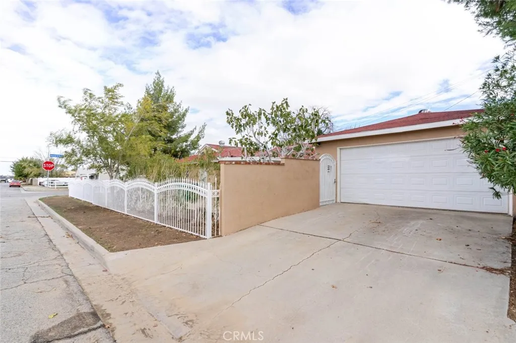 Additional image 36 of 1802 E Avenue Q11, Palmdale, CA 93550