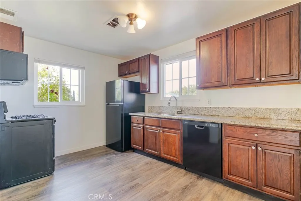 Additional image 14 of 1802 E Avenue Q11, Palmdale, CA 93550