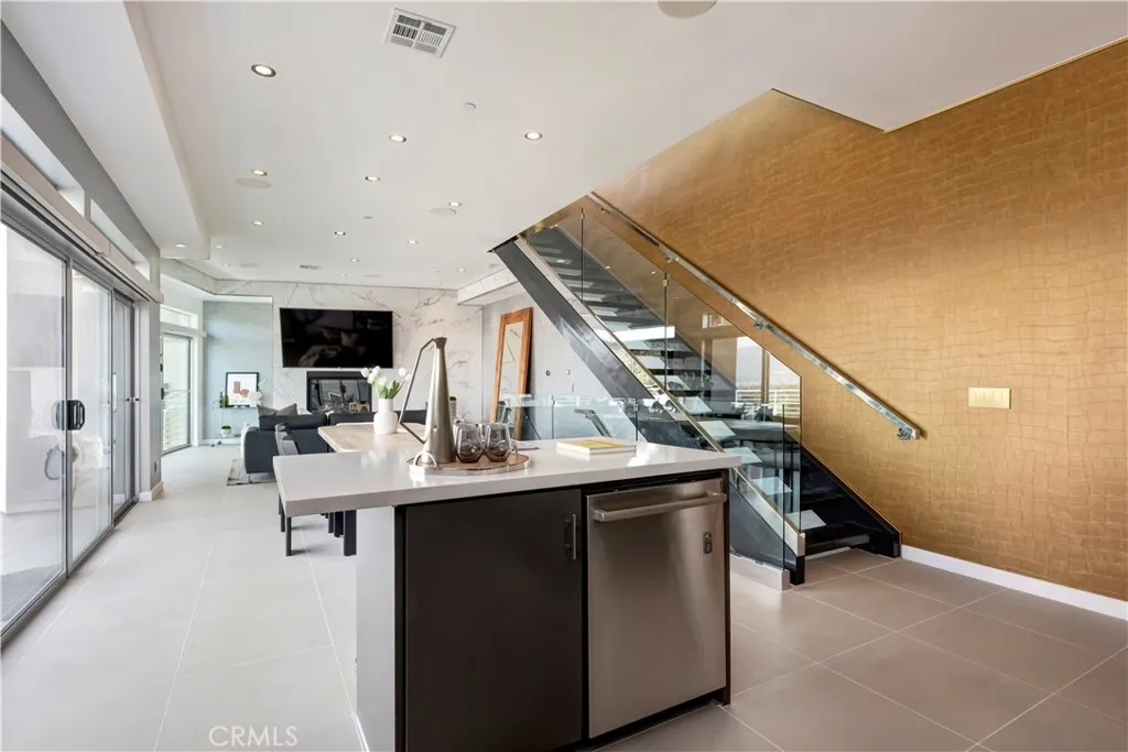 Additional image 76 of 11698 Picturesque, Studio City, CA 91604