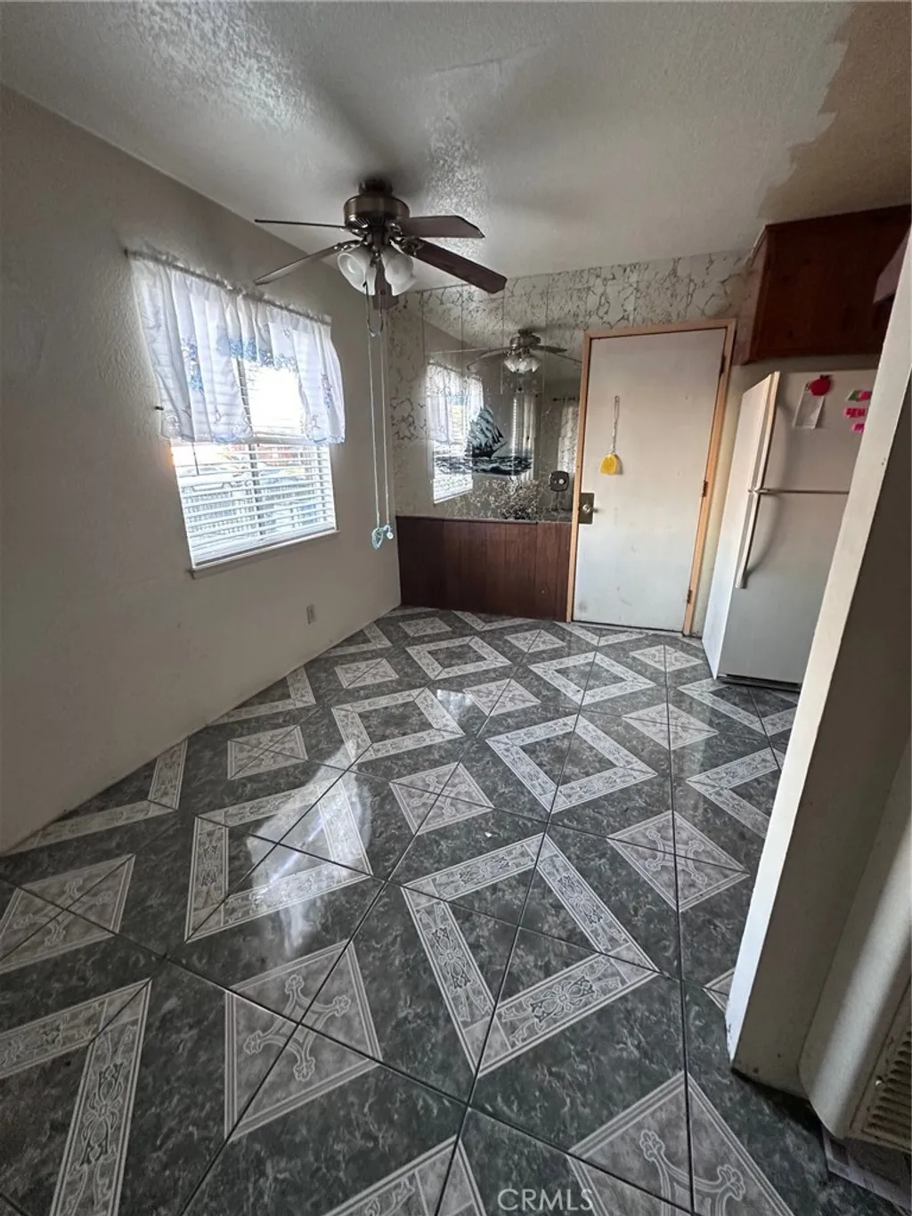 Additional image 5 of 262 N Larch Avenue, Rialto, CA 92376