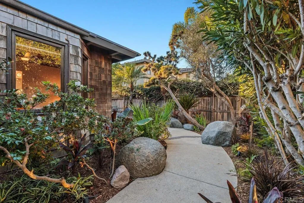 Additional image 3 of 2034 Mackinnon Avenue, Cardiff By The Sea, CA 92007